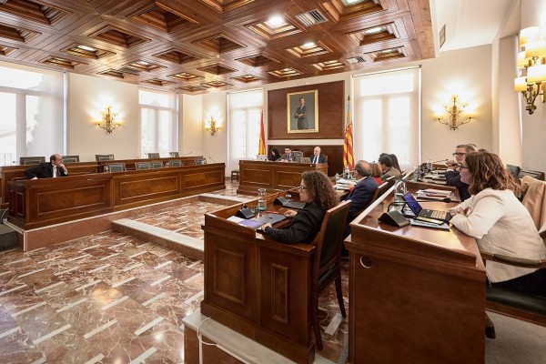 El PP abandona el pleno de Gandia tras decir un edil del PSPV que llevan 