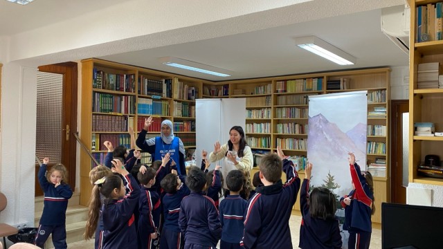 Fundación Iniciativa Social entrega más de 6.100 packs de material escolar a los afectados por la Dana