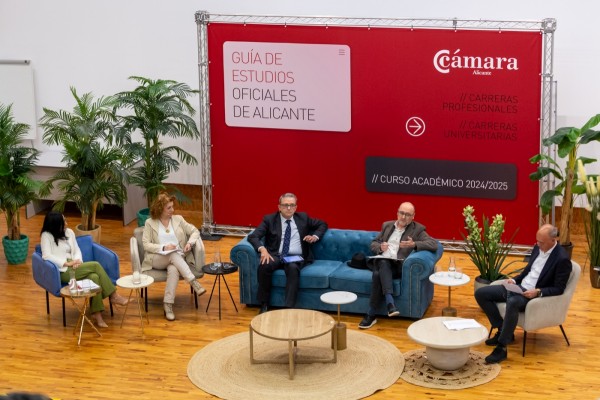 ¿Cómo 'enganchar' a los jóvenes en las profesiones menos demandadas?