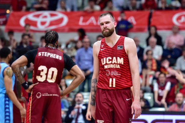 El UCAM CB, pese al gran partido de Radovic, cae ante el Andorra y se aleja de las eliminatorias por el título