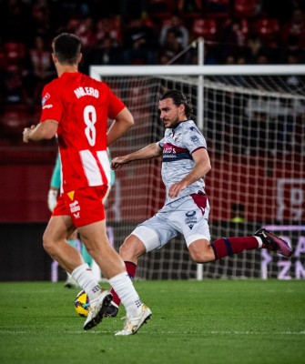 Las notas del UD Almería 1-0 Levante UD: El error de Ignasi Miquel puede costar muy caro