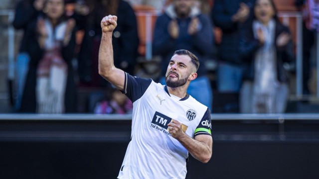 Luis Rioja, Gayà y Foulquier, bajas contra el Real Madrid por sanción