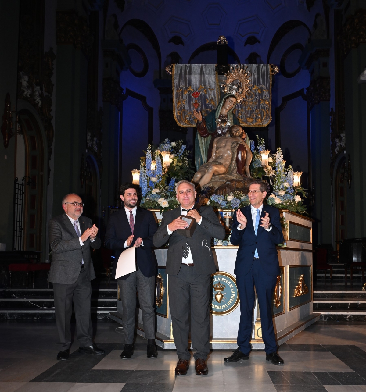  - FOTO: Agrupación de Portapasos de la Stma. Virgen de la Piedad