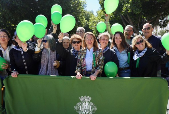 Pibierzo dispara una 'mascletà' inclusiva con las personas sordas y cierra el concurso de la Magdalena