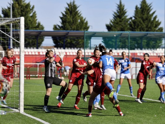 El Alhama cae por 2-0 en Logroño y cede el liderato en la Primera RFEF femenina al Alavés