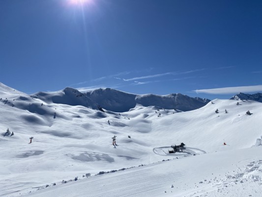 Baqueira Beret adelanta horarios para el esquí de primavera
