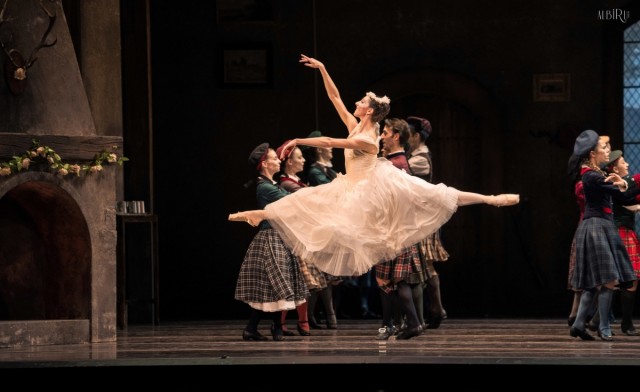 El Villegas acoge la mayor producción de danza de la temporada: 'La Sylphide' de la CND, dirigida por la murciana Muriel Romero y con música de la OSRM