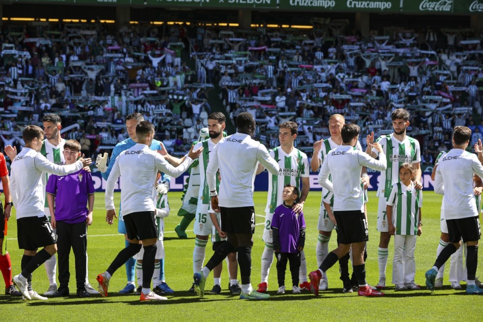 Onces iniciales del Córdoba CF-Elche CF - Foto: PLAZA