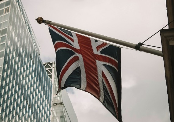 El regulador británico propone elevar un 29,4% la protección de los depósitos, hasta 131.418 euros