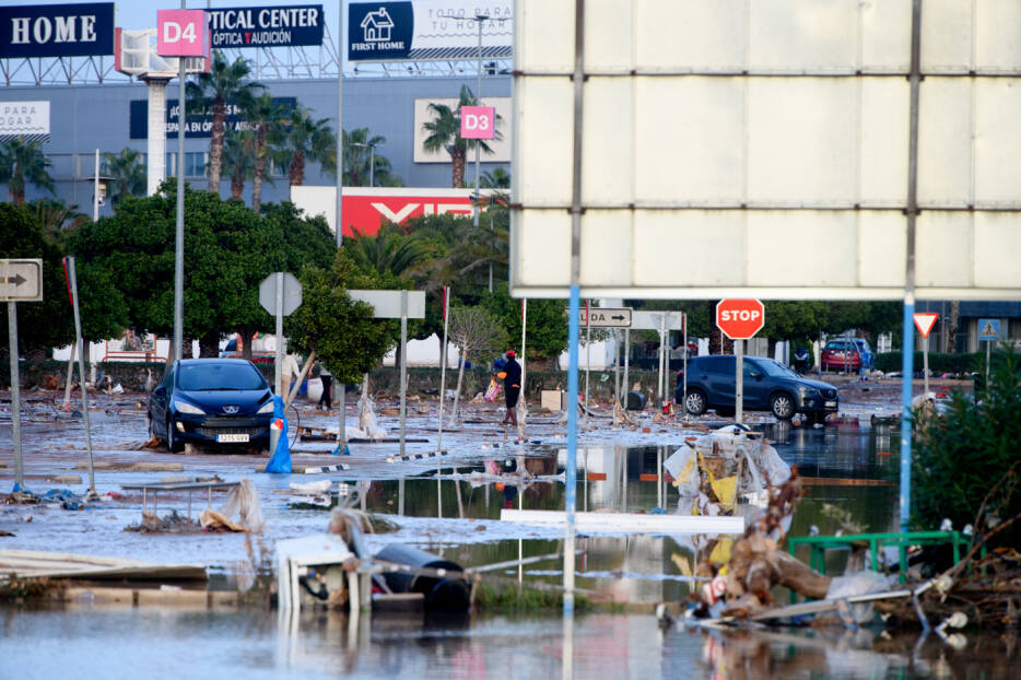 Un juzgado de Torrent decreta prisión provisional para cuatro detenidos por saqueos en un centro comercial