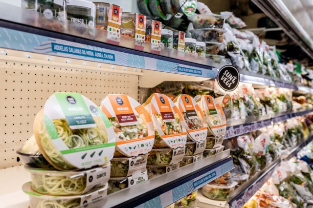 La valenciana Foodiverse y la americana Taylor Farms compran el negocio  de ensaladas del grupo Bonduelle en Alemania
