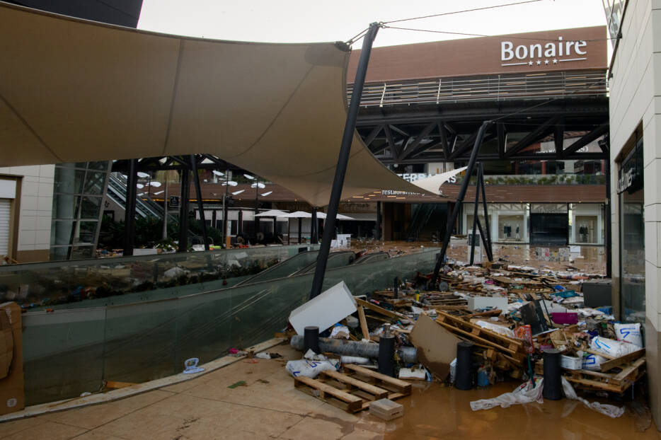 Bonaire, el centro comercial en venta que ha acabado devastado por la Dana