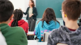 La Sindicatura pide a Educación que aumente los recursos para la "máxima inclusión" del alumnado con necesidades específicas