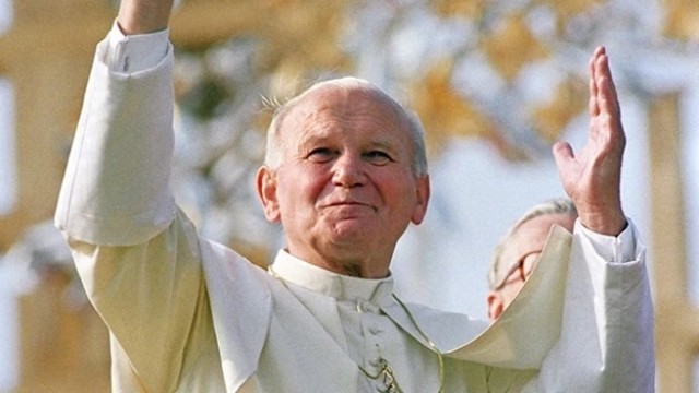 Veinte años sin San Juan Pablo II: el papa 'Guinness de los récords'