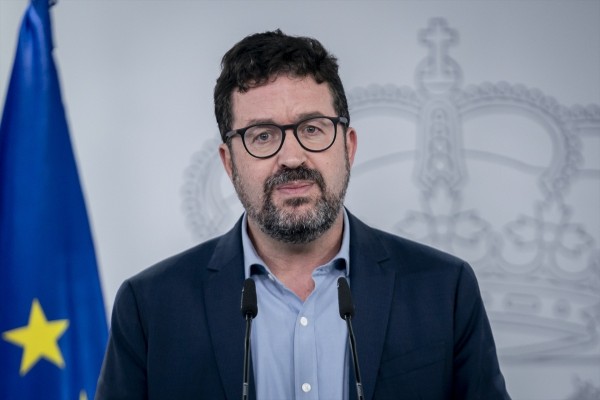El Gobierno ve al mercado laboral 