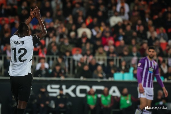 Sadiq se gana la confianza de Mestalla