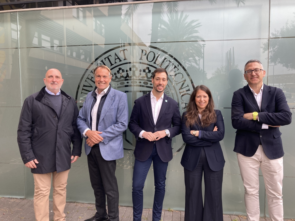 Vicente Llacer, Antonio Reig, Antonio Garcia, Salma Cantos y Antonio Piles.