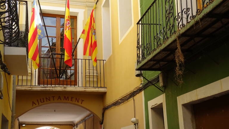 El Ayuntamiento de la Vila prevé recuperar este martes el 70% del sistema tras el ciberataque