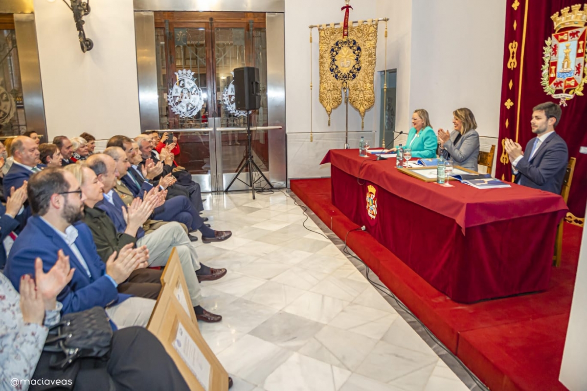  - Autor: Cofradía del Resucitado