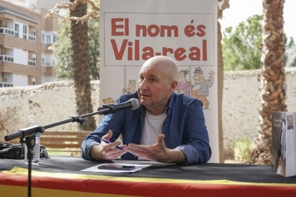 'Les ferides del món': l'autor de Vila-real Vicent Usó obri un univers d'històries a la seua última obra