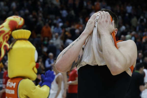 'Debacle' en la Fonteta: Valencia Basket, eliminado de Eurocup
