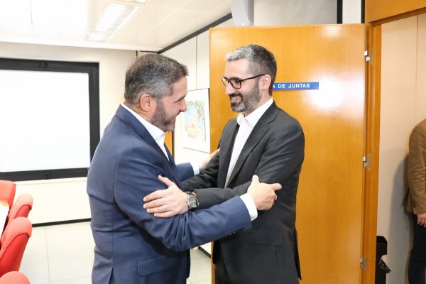 La Croem y el PSOE inician una nueva era para reclamar 