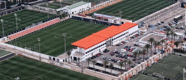 El Valencia ofrece al Levante su ciudad deportiva para entrenarse
