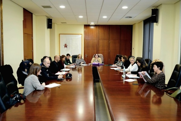 Burriana celebra la la mesa psicosocial de violencia de género para analizar y reforzar estrategias