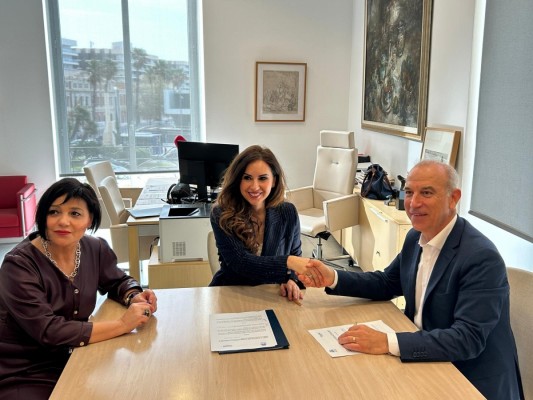 Alicante y el Colegio de Médicos estrechan su colaboración por la celebración de congresos