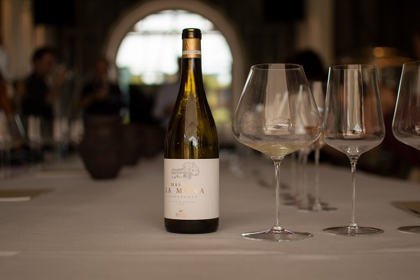 Mas de la Mona 2023, el vino alicantino que ha conquistado el oro en el Chardonnay du Monde