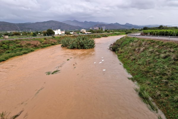 Emergencias emite una alerta hidrológica por el aumento de caudal en ríos y barrancos de Castellón