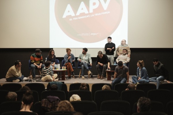 Profesionales de artes escénicas piden la dimisión del director del IVC
