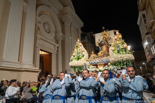 Cartagena se prepara el traslado más especial de la Virgen de la Piedad: un millar de mujeres y hombres cargarán con ella el domingo