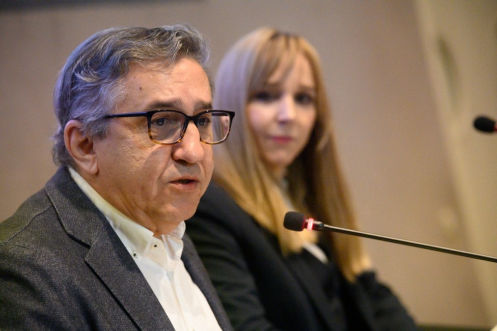 El conseller de Cultura, José Antonio Rovira, y la directora del IVAM, Blanca de la Torre. - Foto: KIKE TABERNER