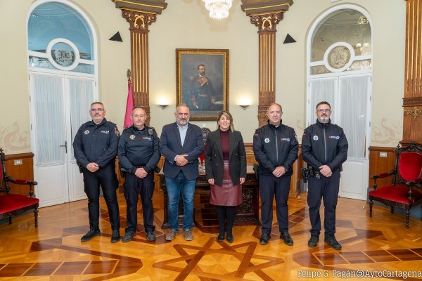 La Policía Local de Cartagena incorpora cuatro comisarios en 'prácticas' con más de 30 años de servicio 