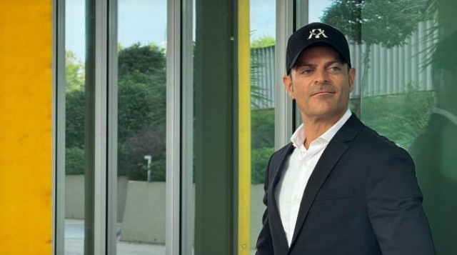 El doctor Aldo Martínez firmará ejemplares su libro 'Optimizate' este sábado en la Feria del libro de Alicante  