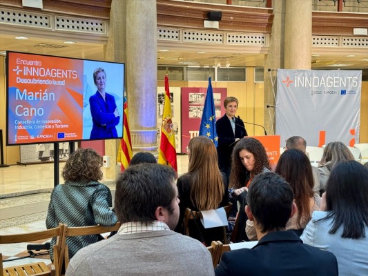 Cano anuncia una línea de agentes de innovación de proximidad para impulsar la I+D+i en áreas industriales y rurales