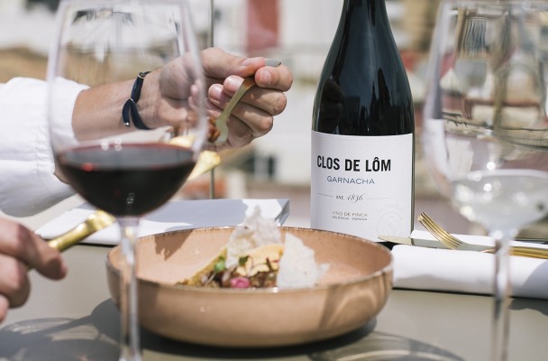 Clos de Lôm llega a El Casino a Sorbos: copas que hablan de un sueño hecho realidad