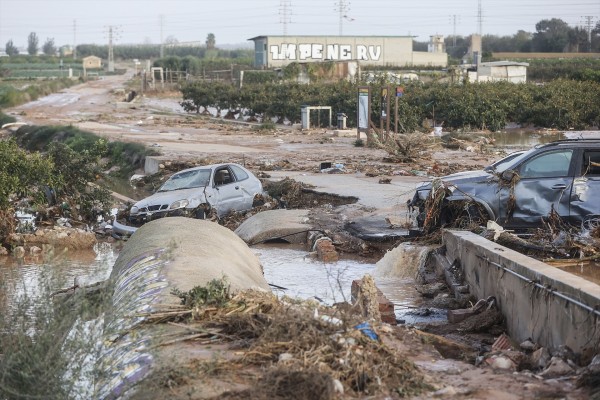 Tráfico pide no desplazarse a la provincia de Valencia durante el puente de Todos los Santos