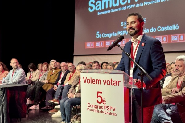 Falomir saca adelante su gestión con el 93% de los votos de los delegados del PSPV de Castellón