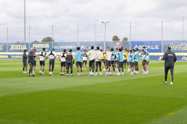 El Villarreal se cita con el Athletic Club en una 'final' por la Champions en La Cerámica