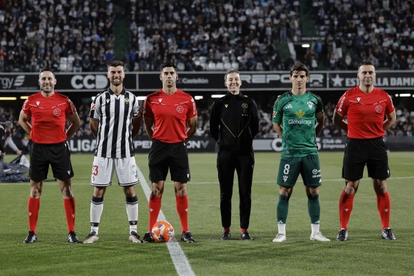 El Castellón carga contra el arbitraje de Miguel González y pide 