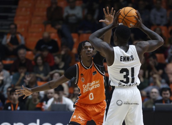 UCAM Murcia agranda la herida de Valencia Basket