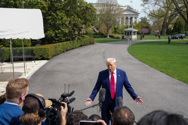 Los 27 buscan fijar las directrices políticas de la represalia de Bruselas a los aranceles de Trump