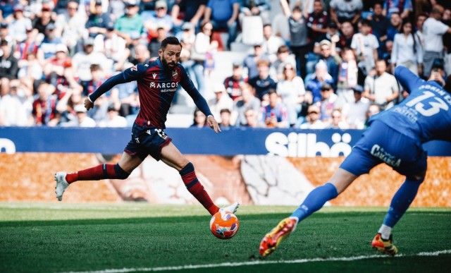 Las notas del Levante UD - Racing de Santander: Morales, más Comandante que nunca 