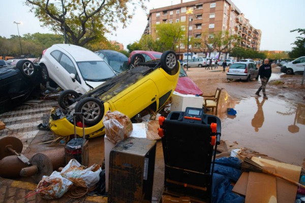 Casi mil vehículos, aún pendientes de retirar en las carreteras valencianas
