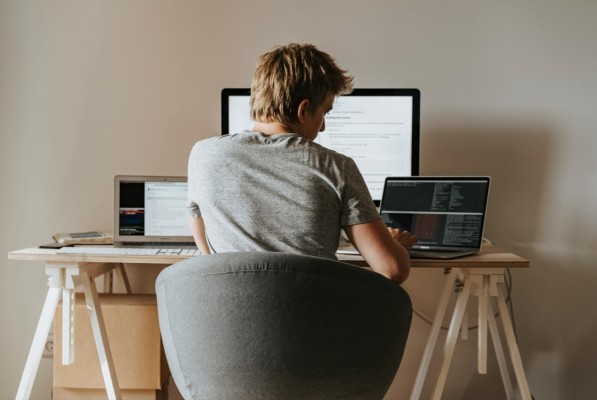 CSIF exige un nuevo decreto de teletrabajo para dar continuidad a los trámites administrativos