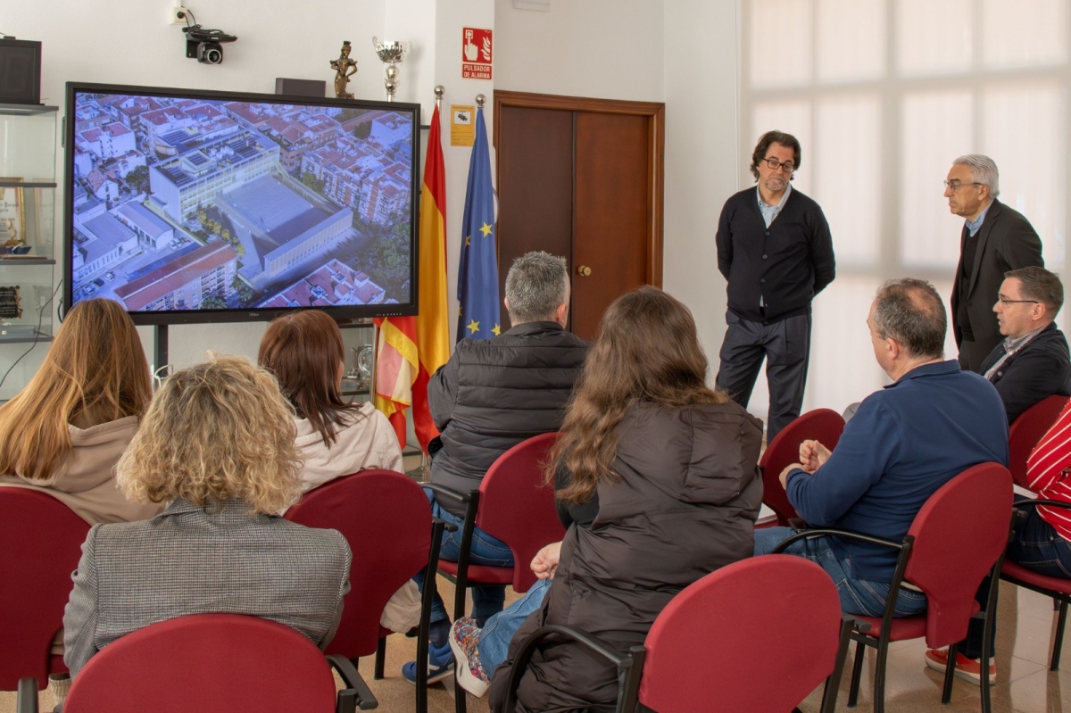 Xirivella presenta el proyecto del nuevo edificio del CEIP Gregori Mayans a la comunidad educativa