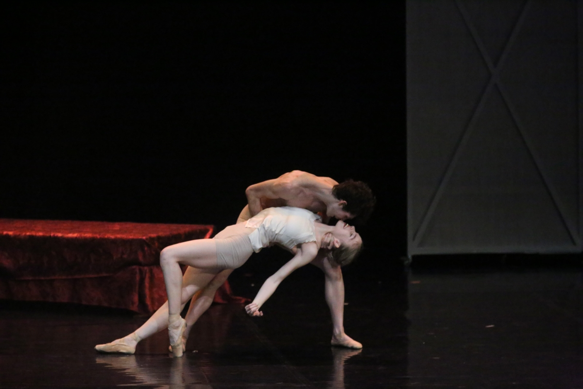 El Ballet Nacional de Catalunya presenta 'Julieta y Romeo'  por la Dana en Riba-roja de Túria