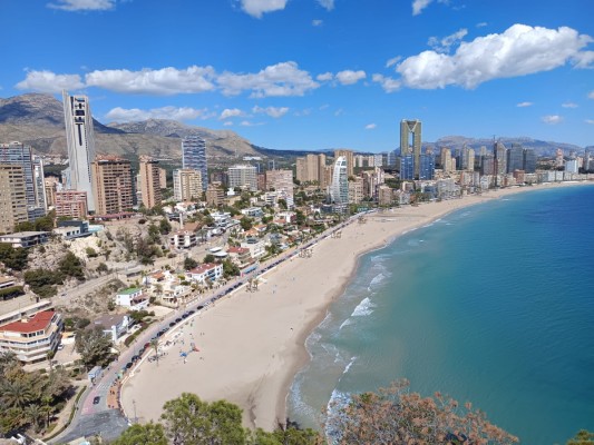 Benidorm lidera la previsión de ocupación hotelera de Semana Santa en la Comunitat con un 78,3 %
